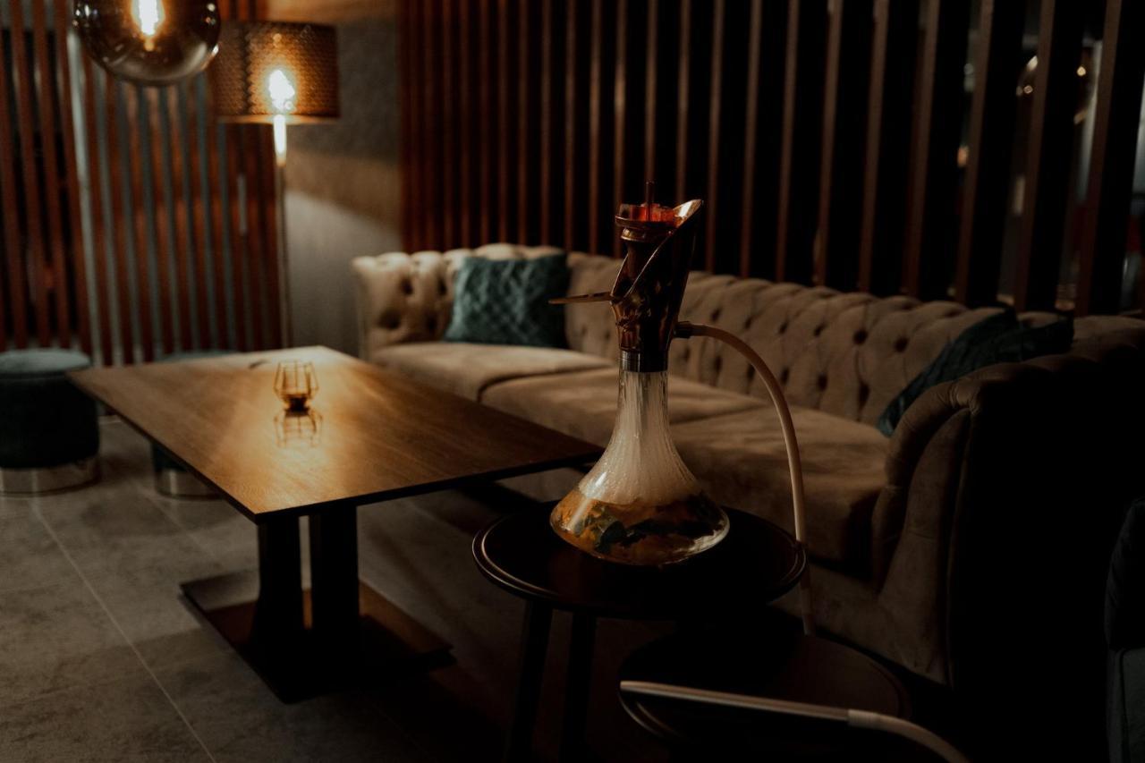 Hotel Ali Baba Humenne Bagian luar foto