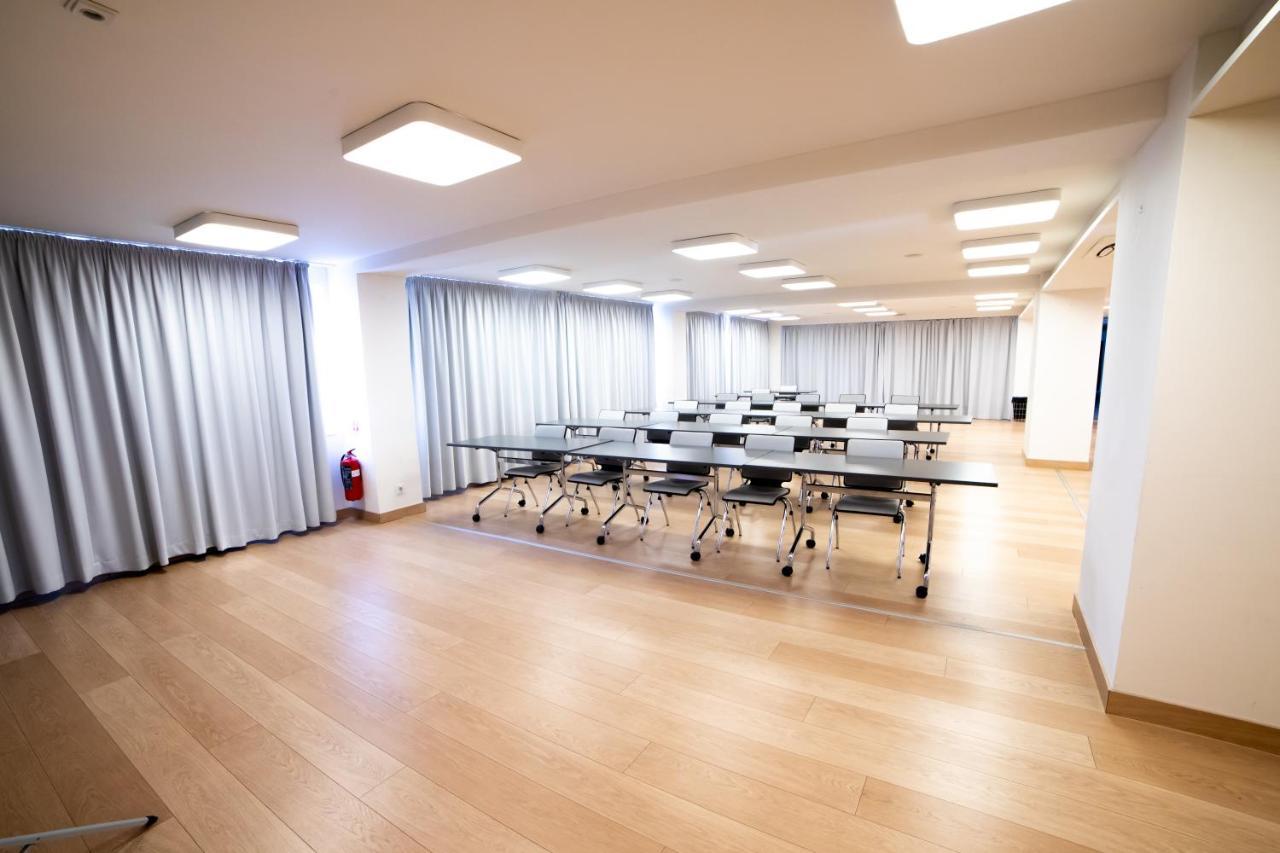 Hotel Ali Baba Humenne Bagian luar foto