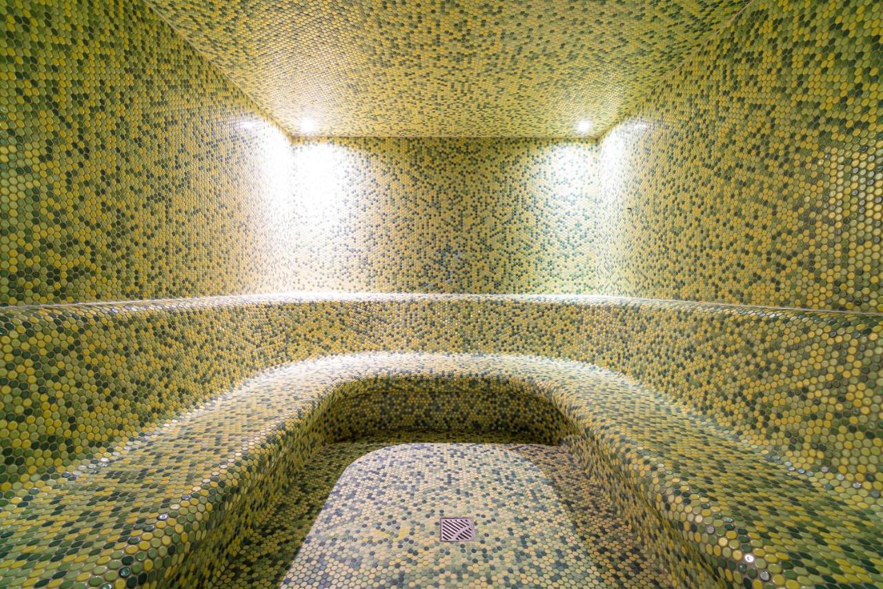 Hotel Ali Baba Humenne Bagian luar foto