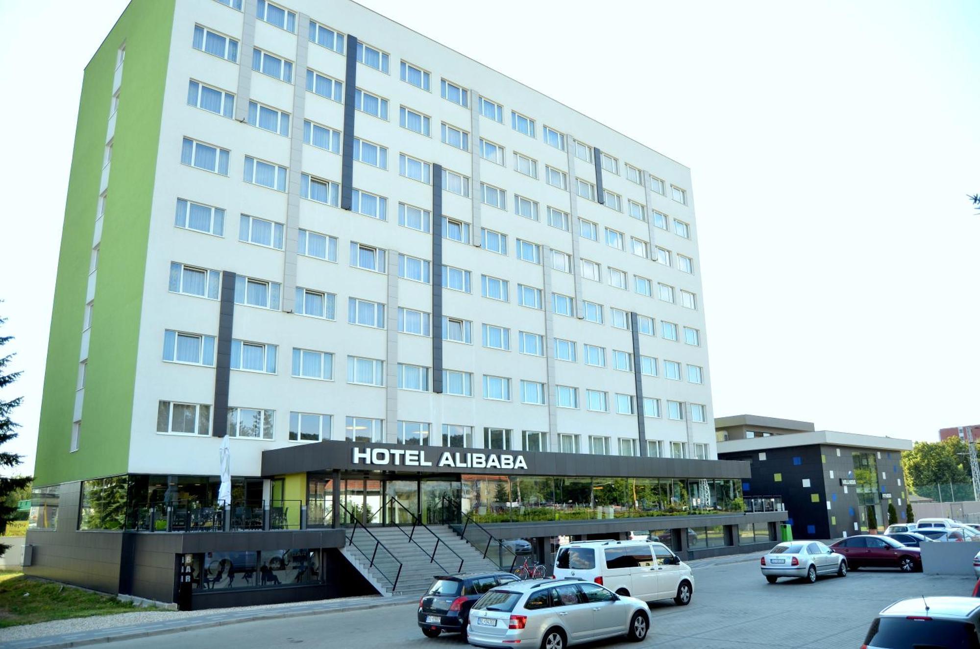 Hotel Ali Baba Humenne Bagian luar foto